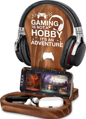 Wooden gaming headphone stand with funny quote – perfect gamer gift for teens or men